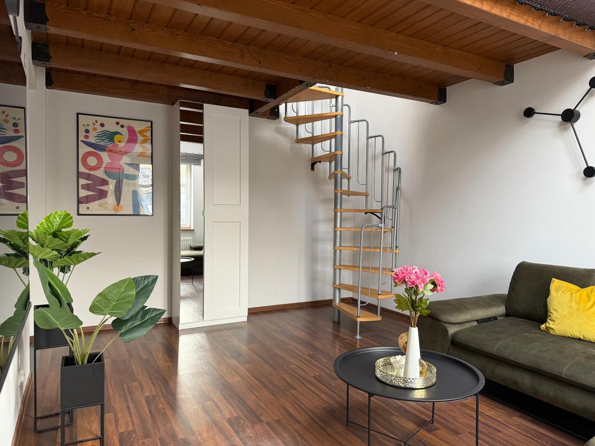 Apartment Corner *