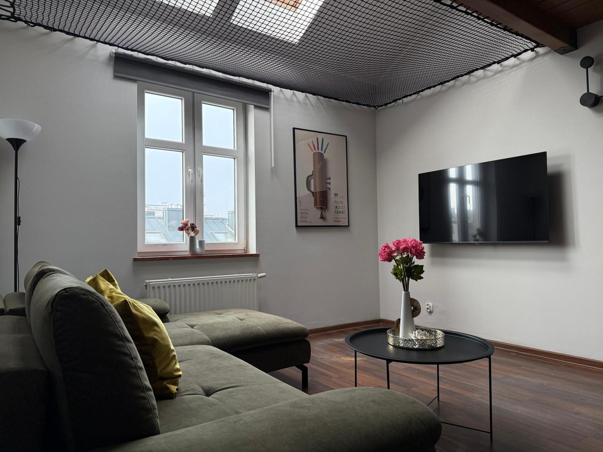 Apartment Corner *