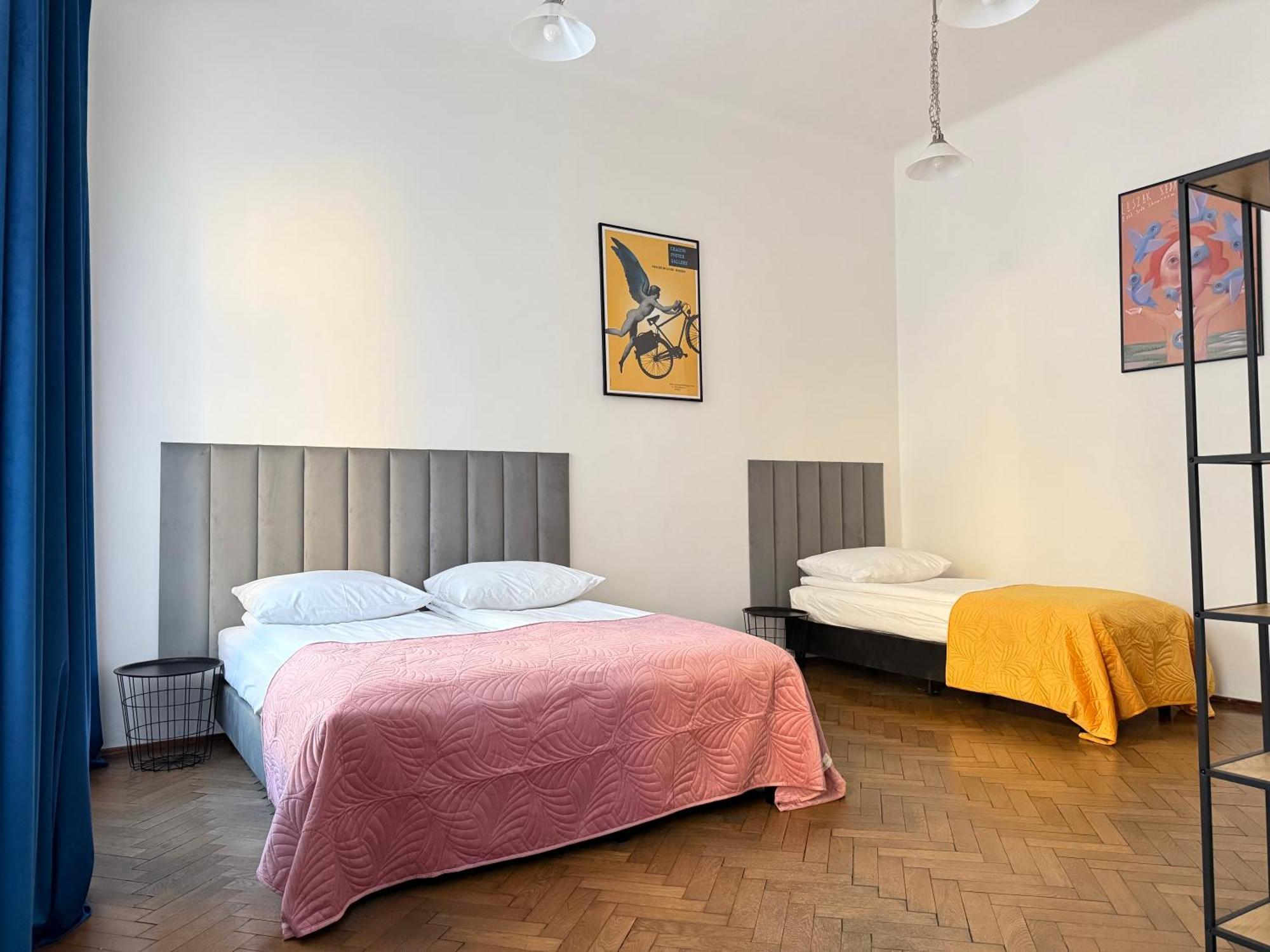 Corner Apartment *