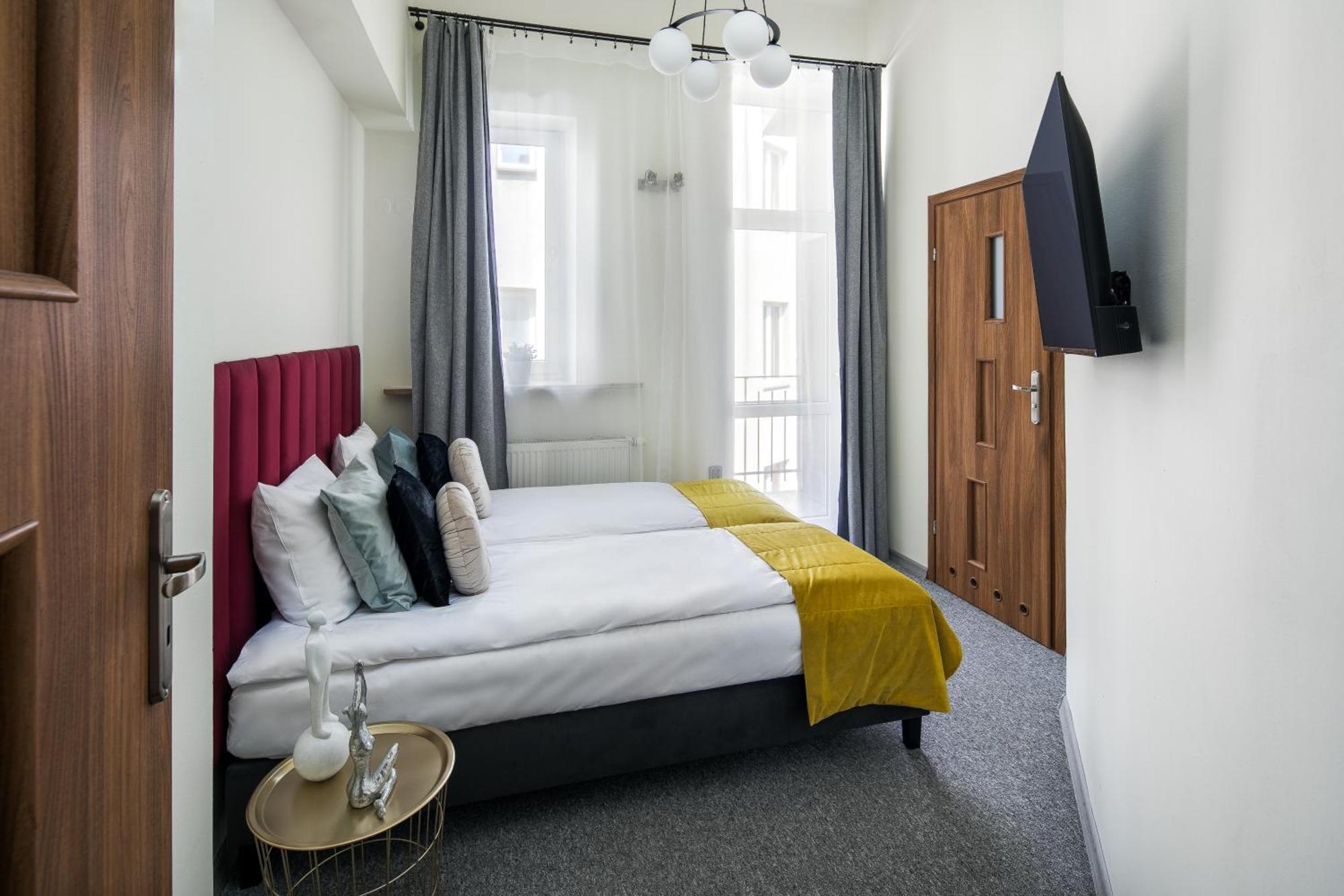 Corner Apartament